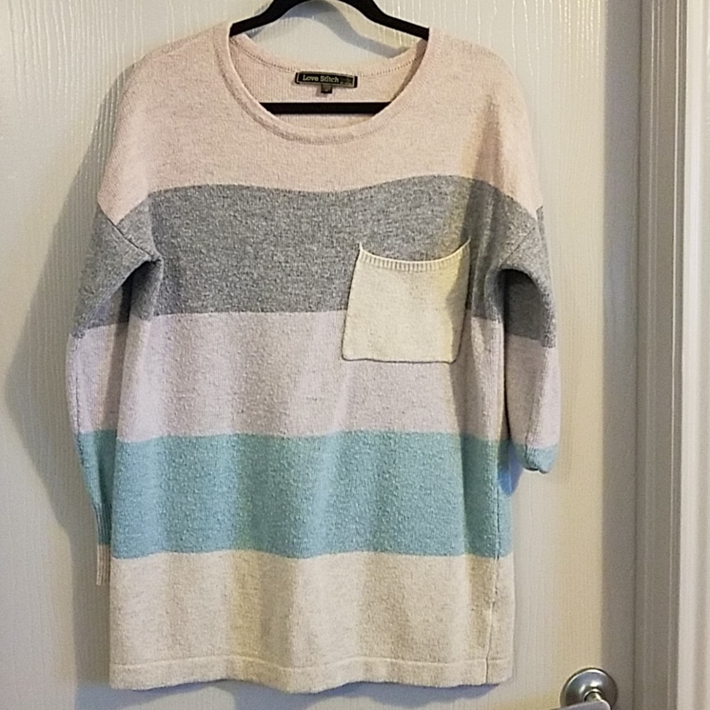 Love Stitch brand sweater size Medium